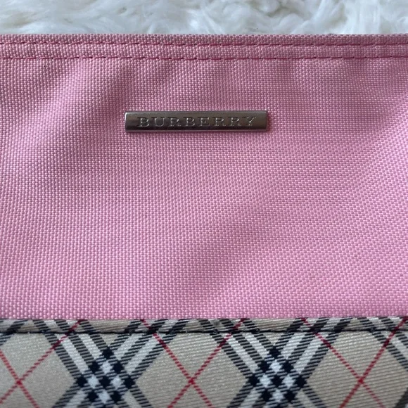 Burberry cosmetic pouch